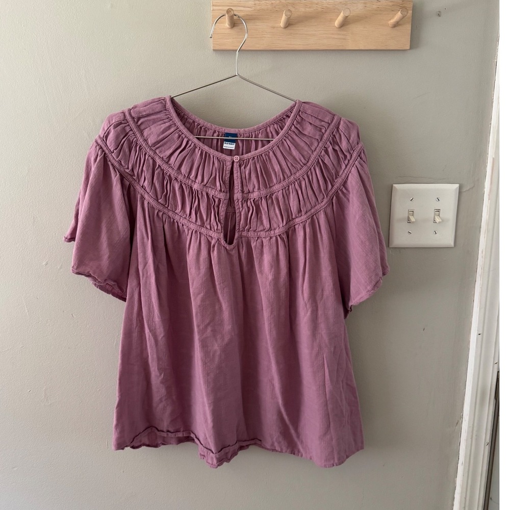 Old navy flutter sleeve top